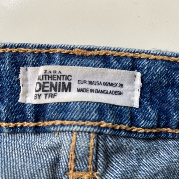 Zara cut off denim shorts with red stripe down the side. - Picture 3 of 3